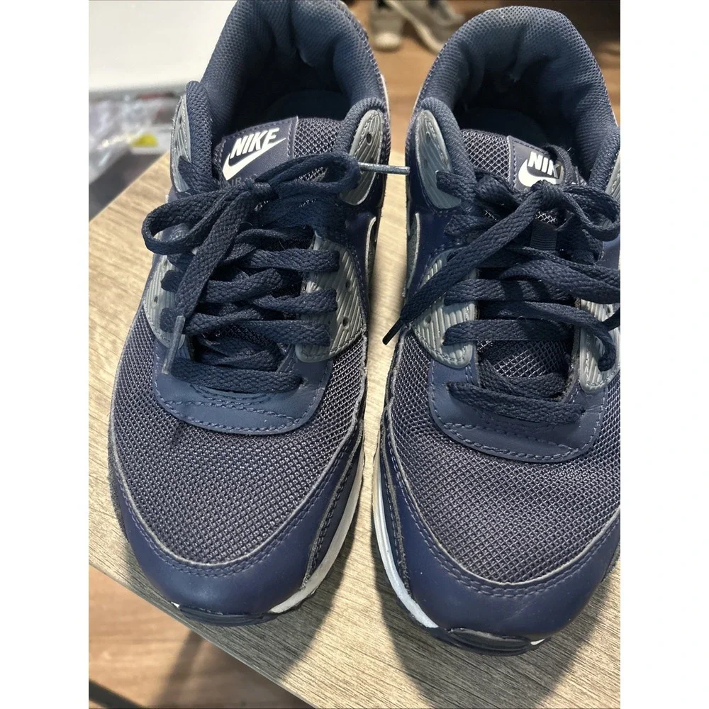 Size 9.5‎ - Nike Air Max 90 Essential Obsidian